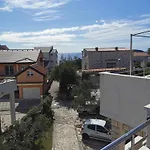 Bugenvila Apartment *