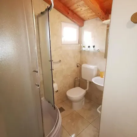 Bugenvila * Rogoznica (Sibenik-Knin)