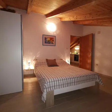 Apartment Bugenvila Rogoznica (Sibenik-Knin)