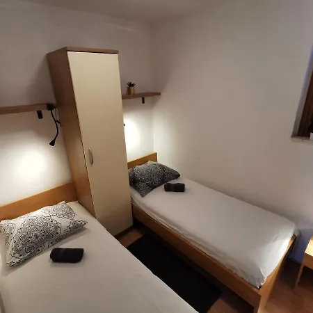 Bugenvila Rogoznica (Sibenik-Knin)