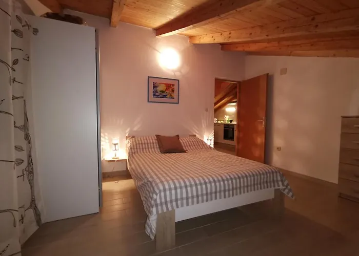 Daire Bugenvila Rogoznica (Sibenik-Knin)