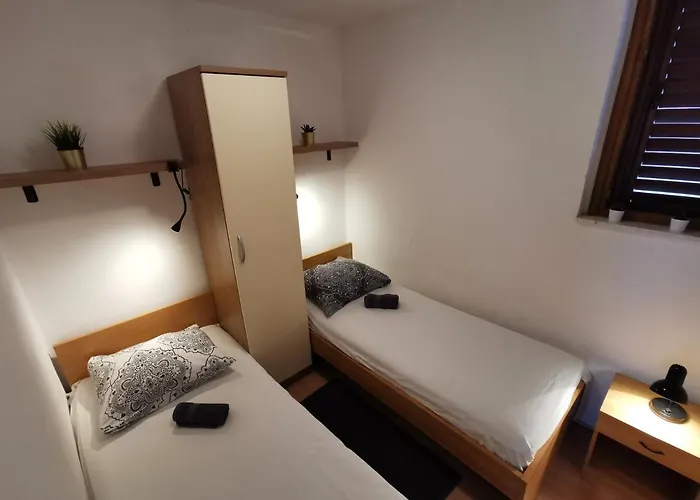 Bugenvila Rogoznica (Sibenik-Knin)