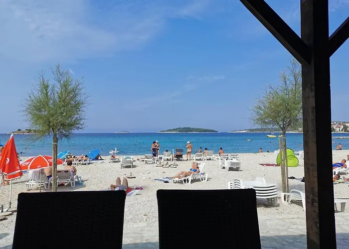 Bugenvila Rogoznica (Sibenik-Knin)