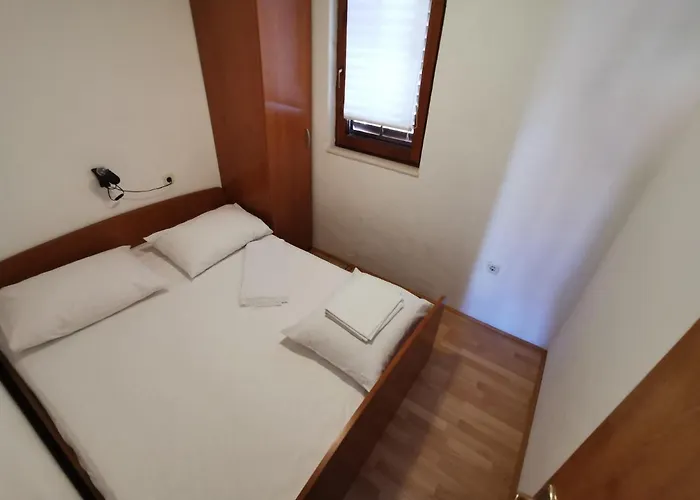 Bugenvila Rogoznica (Sibenik-Knin)